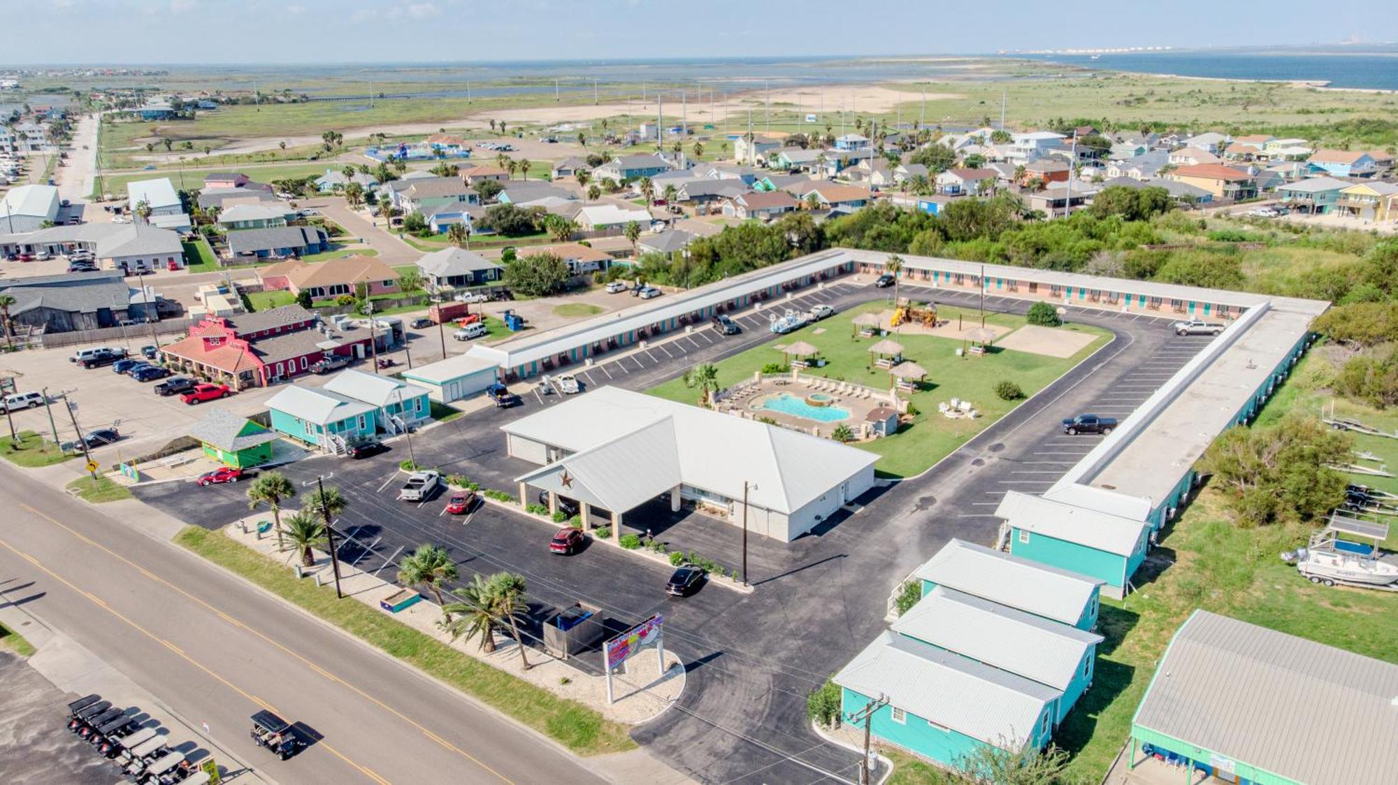 Shark Reef Resort Motel & Cottages Port Aransas Exterior photo
