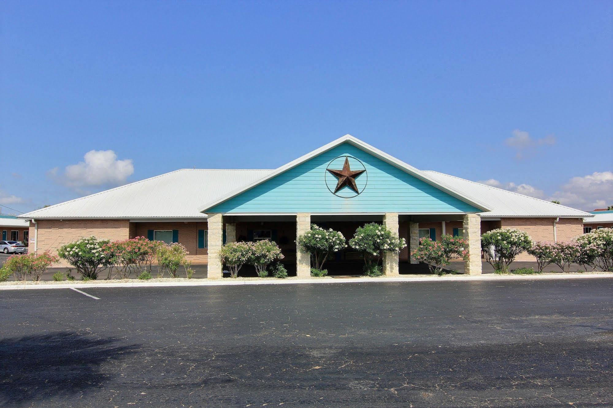 Shark Reef Resort Motel & Cottages Port Aransas Exterior photo
